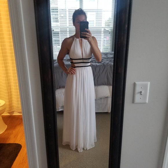 Express MAXI dress - Picture 2 of 4